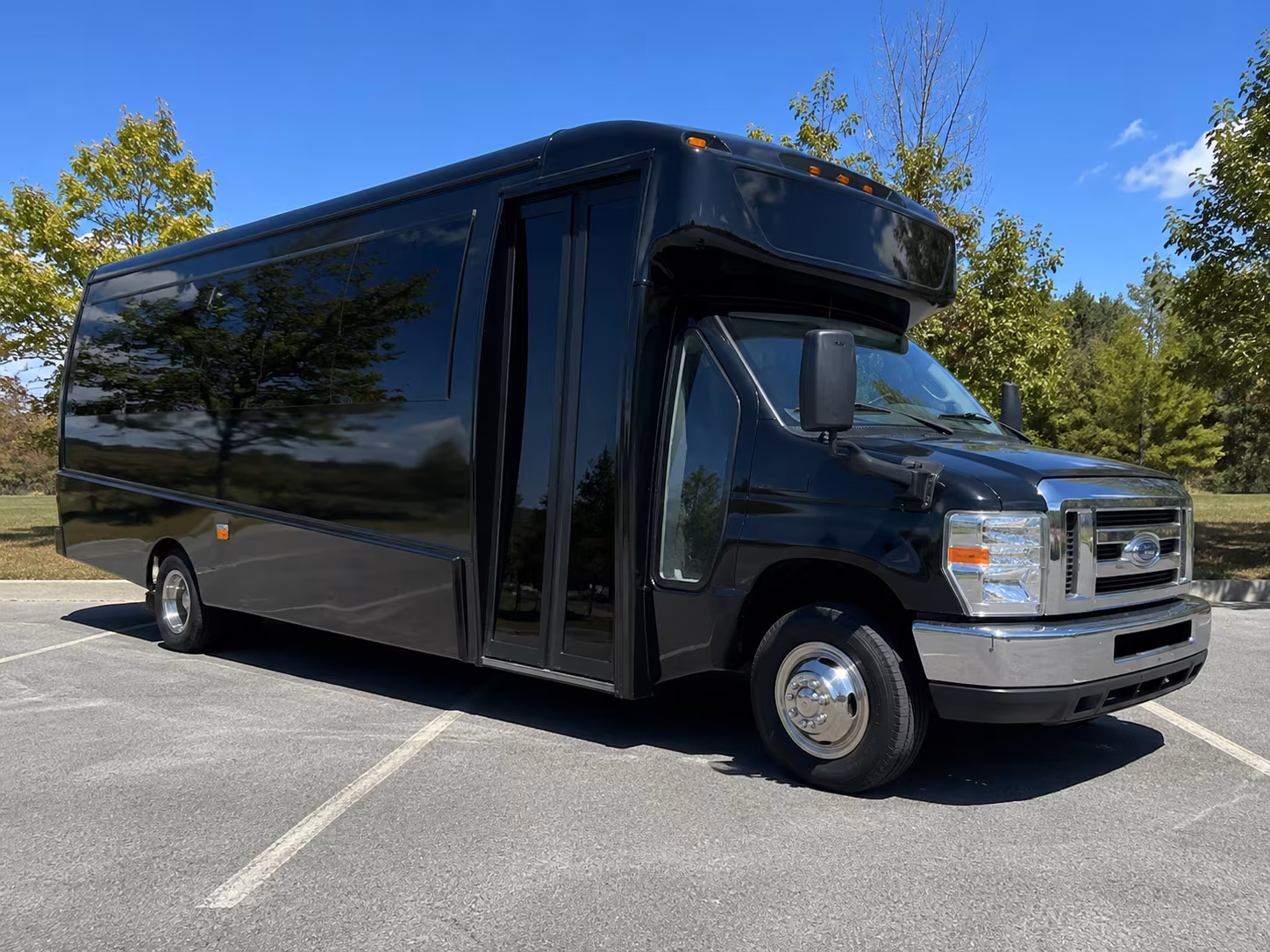 charter buses for large woodbury prom groups and after parties