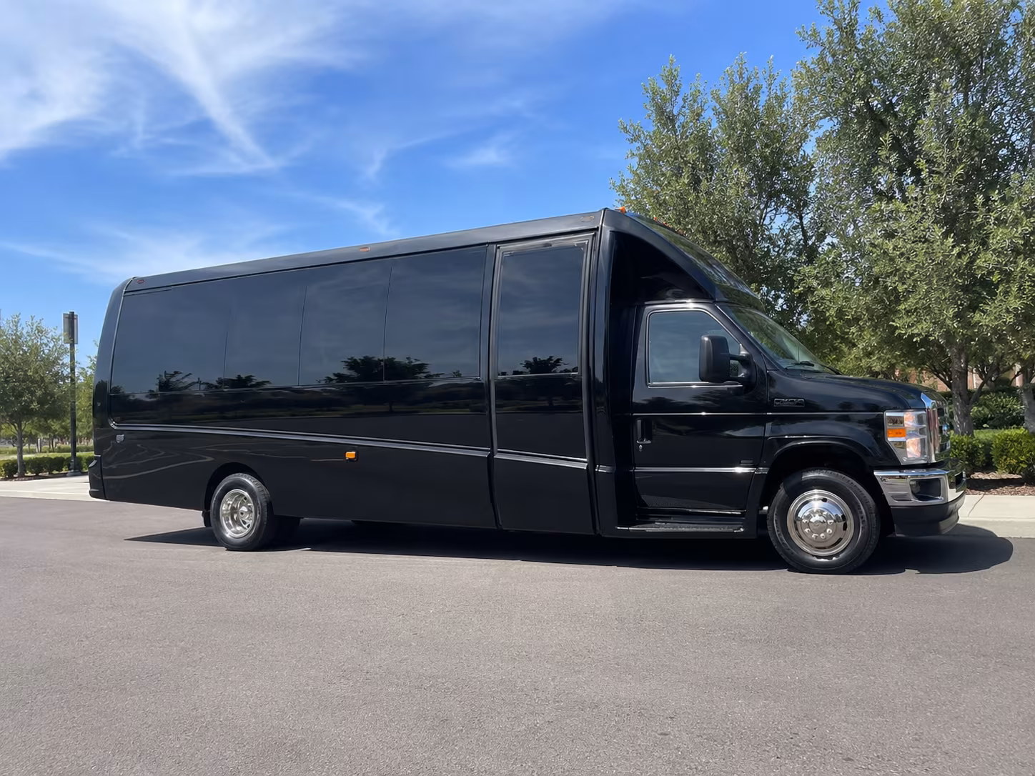 employee shuttle buses for woodbury s corporate campuses