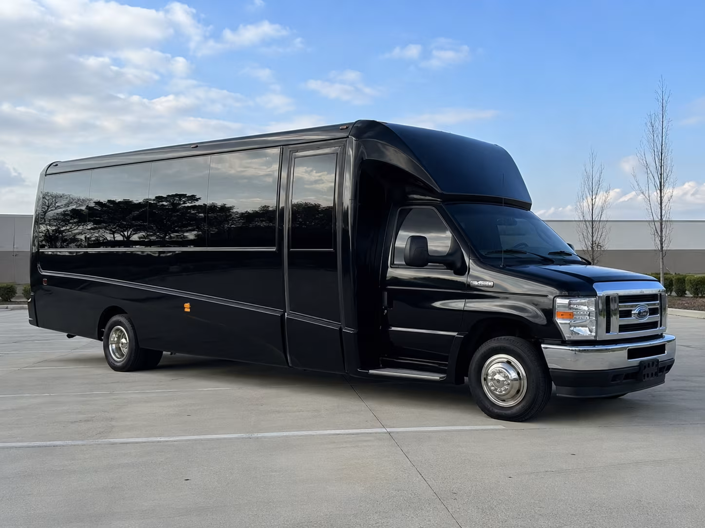 minibus wine tours from woodbury to the st croix river valley