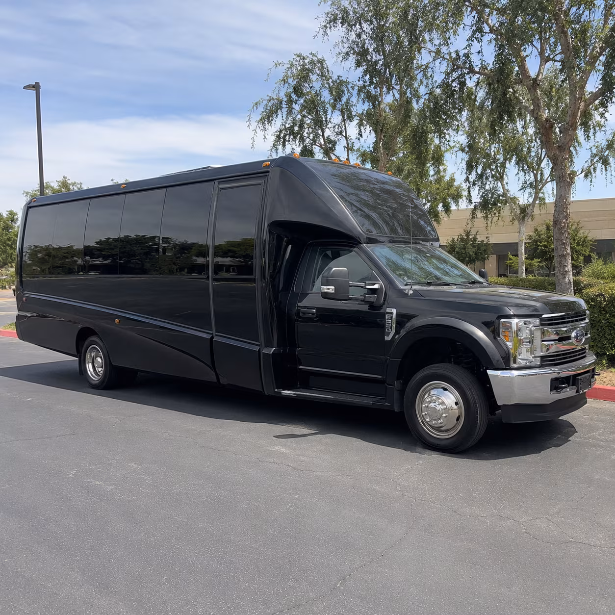 party bus rentals for woodbury area proms