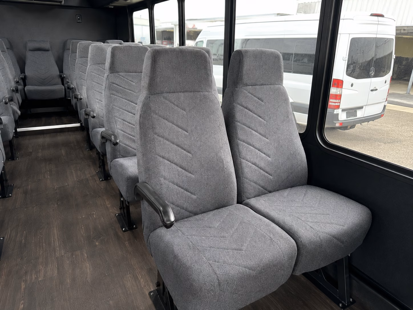 shuttle buses for wedding guests between woodbury hotels and venues