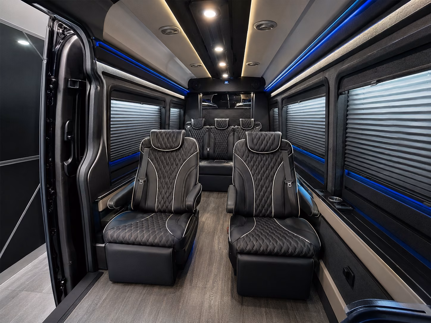 sports team tournament group airport transfers near woodbury mn