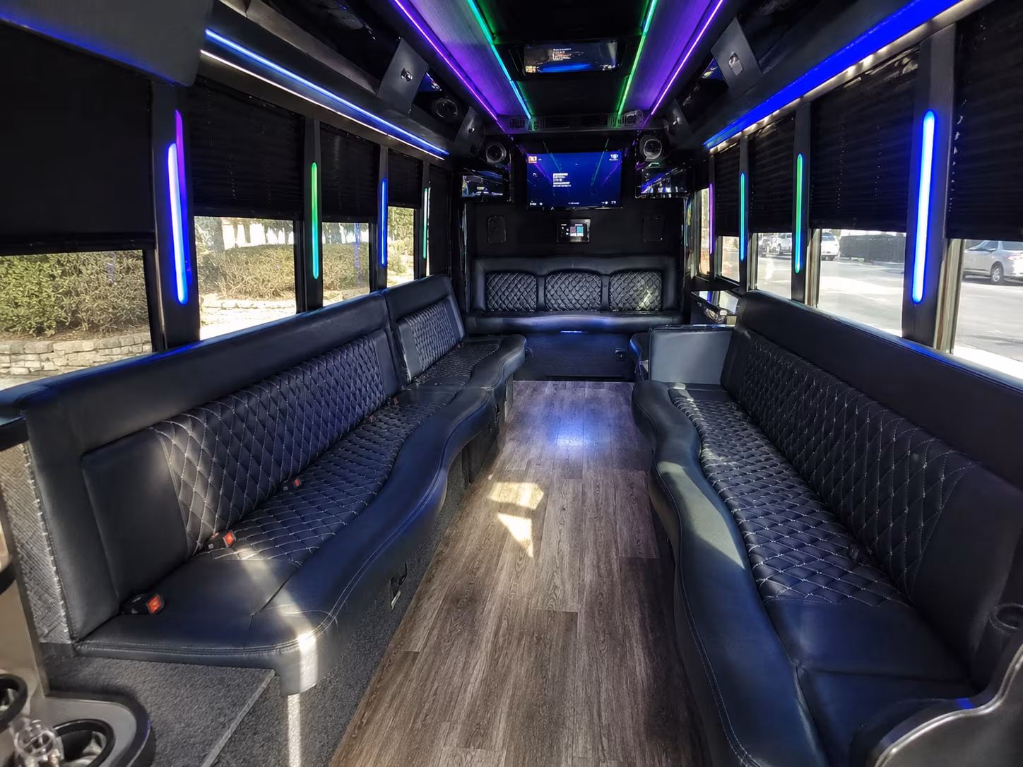woodbury 15 passenger party bus interior