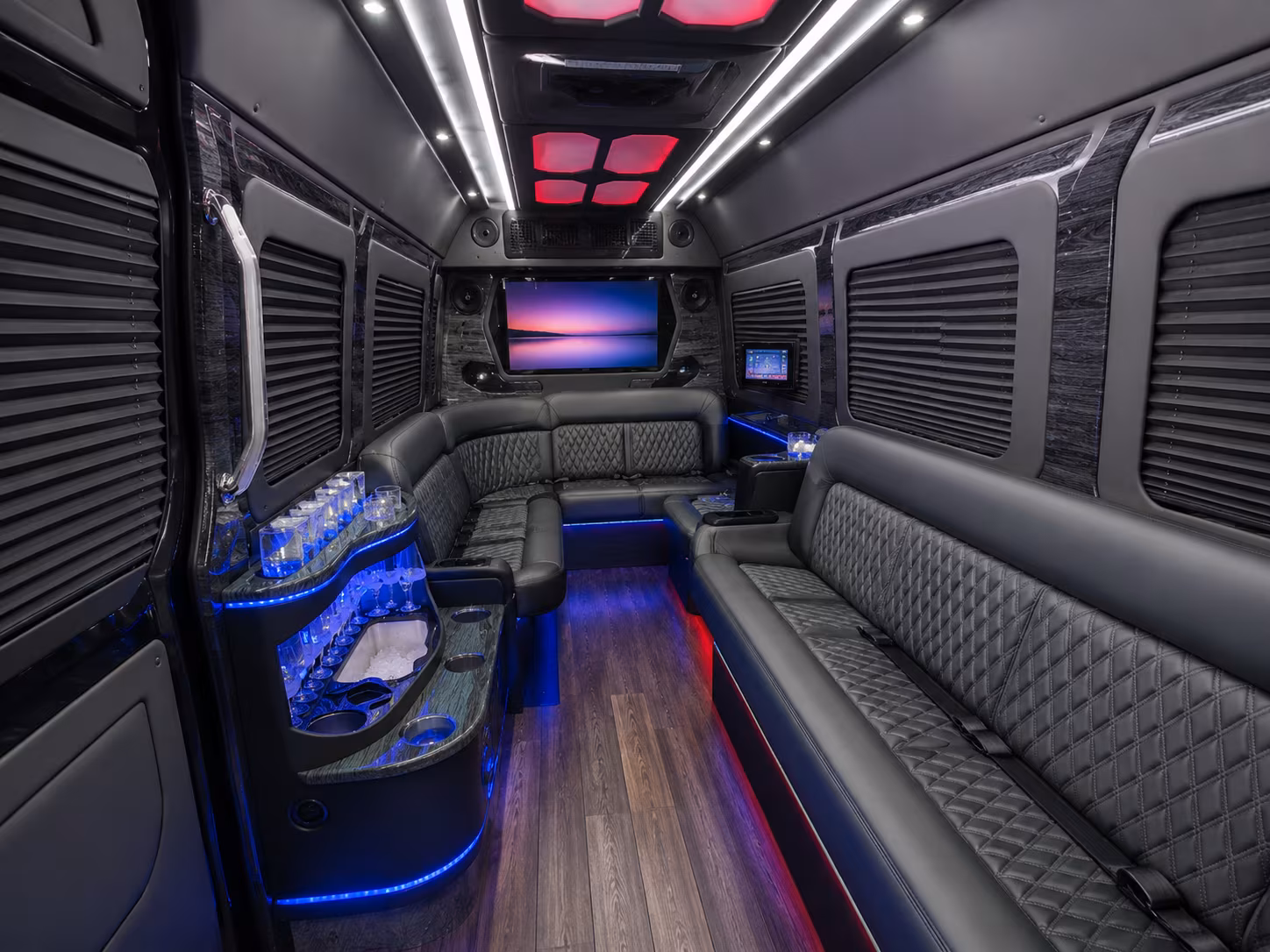 woodbury 25 passenger party bus