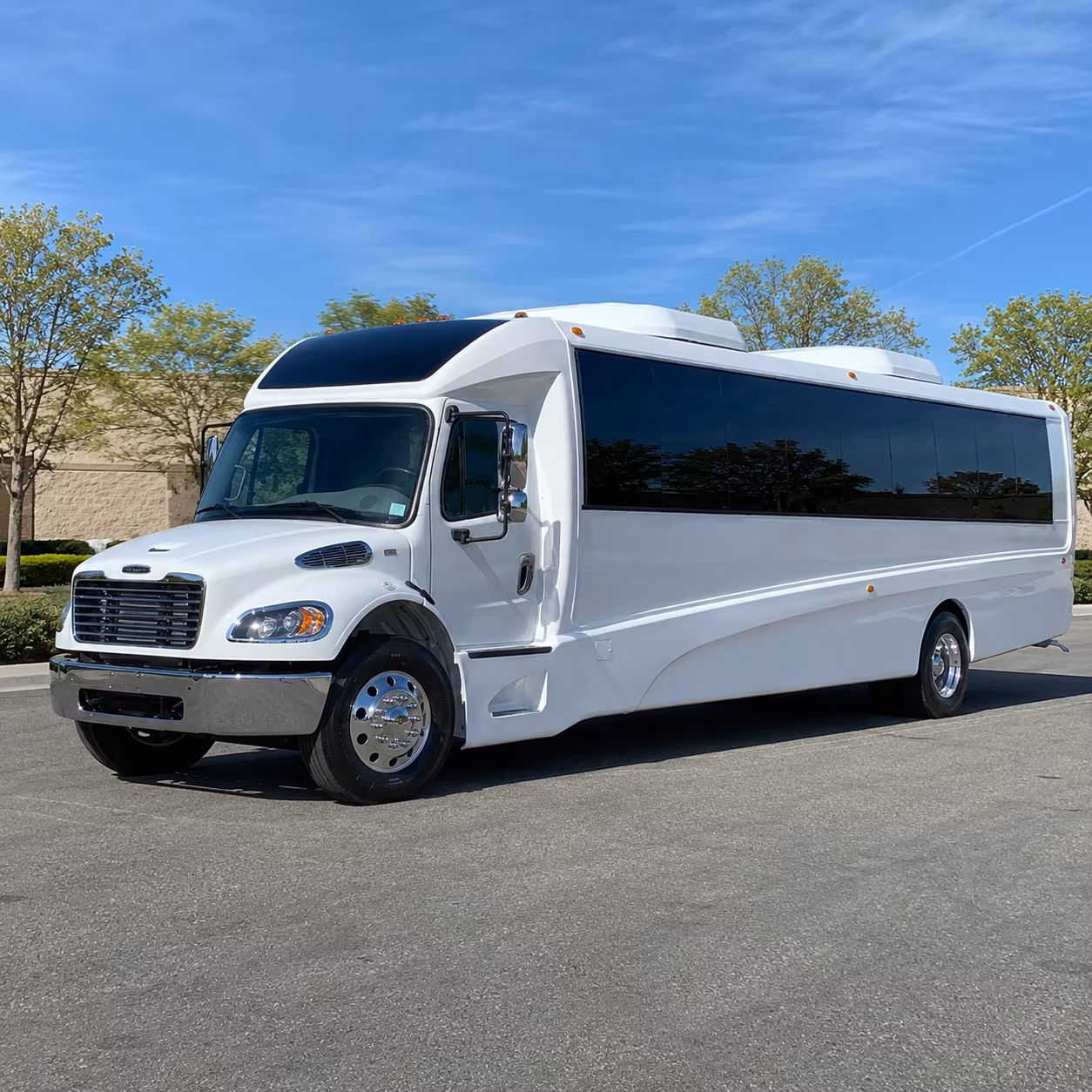 woodbury 28 passenger minibus