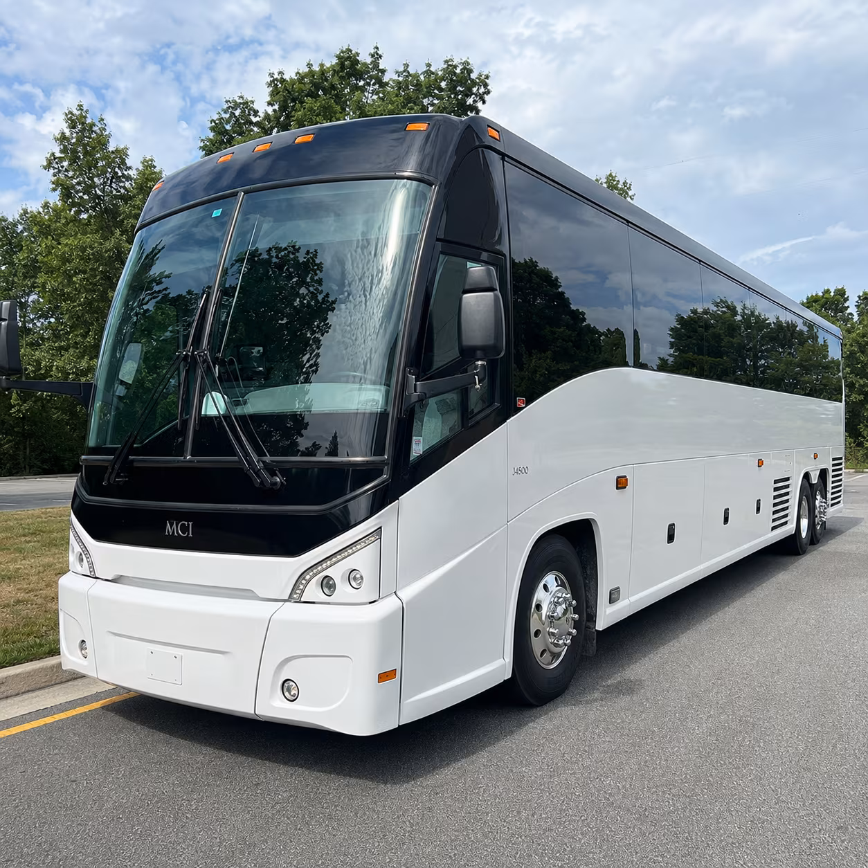 woodbury 56 passenger charter bus