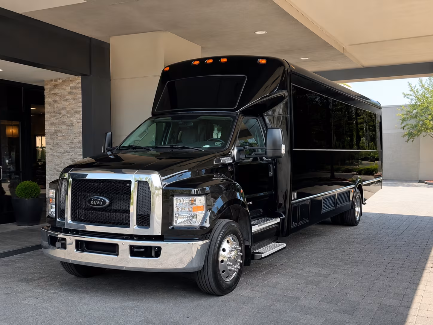 woodbury area proms homecoming nights party bus rental
